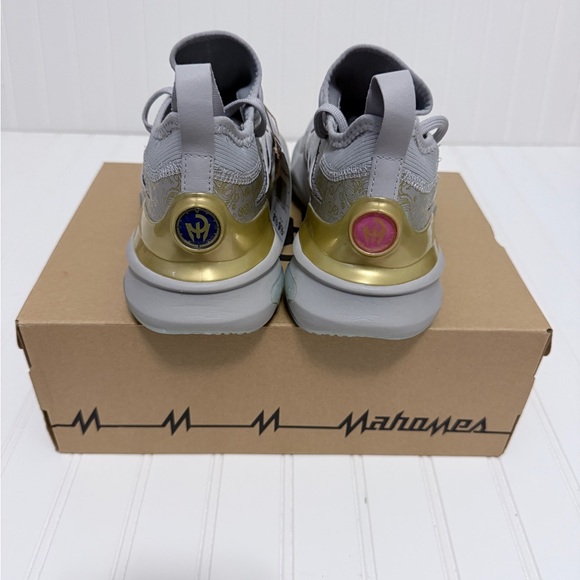 Adidas Mahomes 2 Impact FLX TF Grey/Gold Size 8.5 NIB - Picture 5 of 10